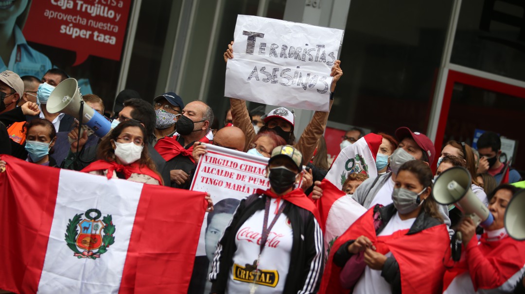 Gobierno y Congreso de Perú piden incinerar el cuerpo de Abimael Guzmán