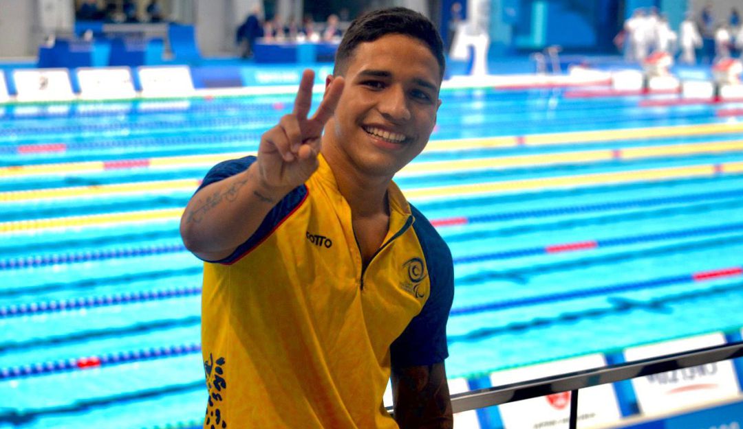 Carlos Daniel Serrano, ganador de dos medallas de oro en Juegos Paralímpicos. Carlos Daniel Serrano, ganador de dos medallas de oro en Juegos Paralímpicos.