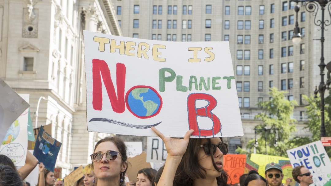 Crisis climática genera ansiedad y preocupación en 45% de los jóvenes