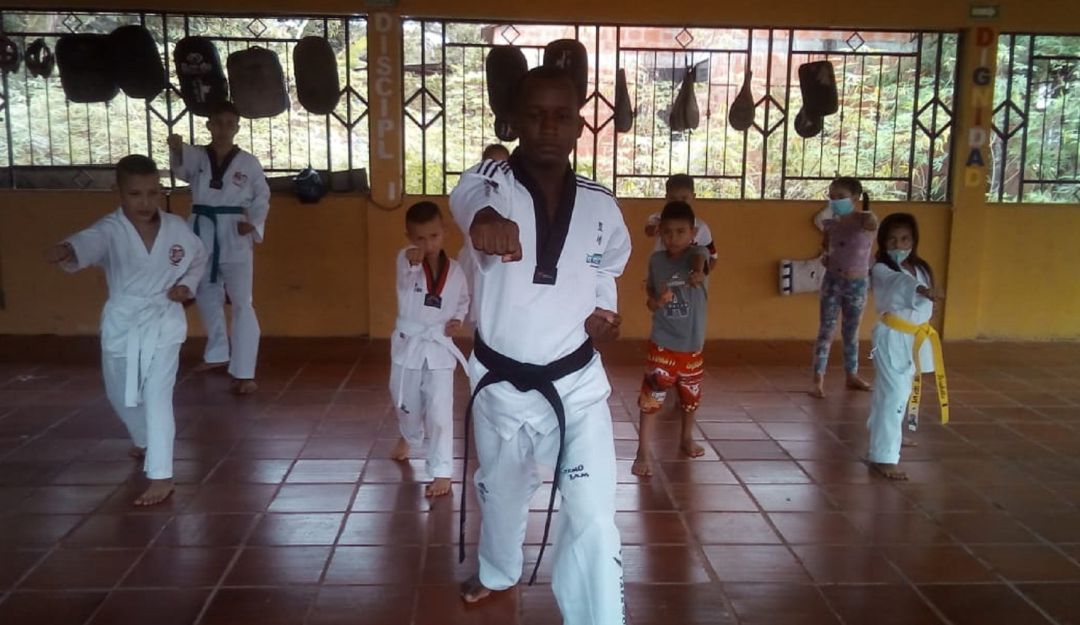 Las clases son impartidas en La Macarena, Meta. Las clases son impartidas en La Macarena, Meta.