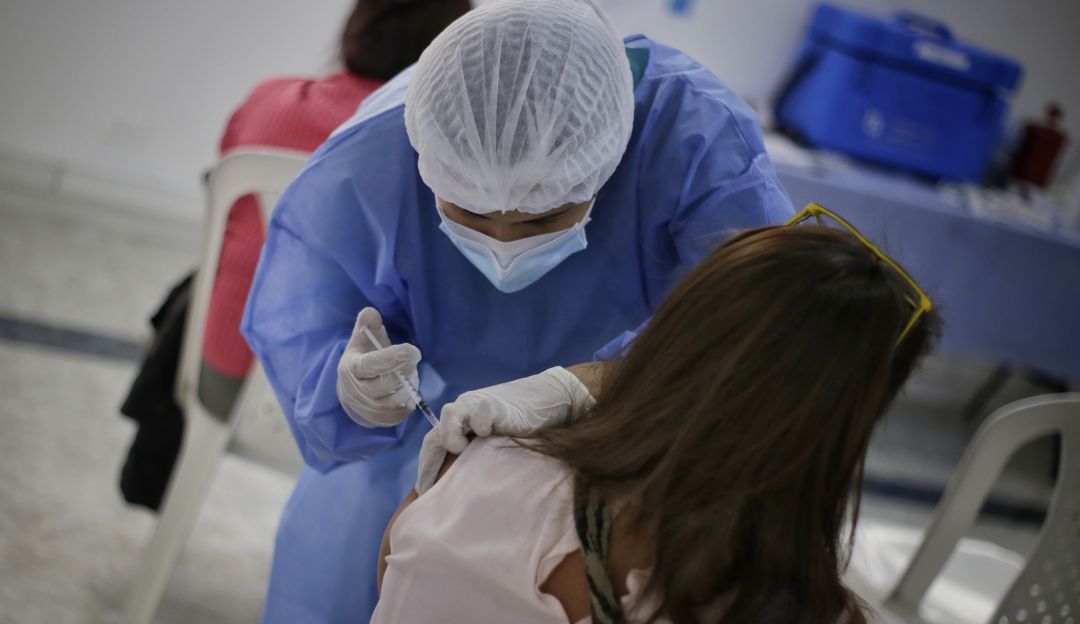 MinSalud abre la posibilidad para que en el 2022 se adquieran 11 millones de dosis de las vacunas contra el COVID-19 en Colombia MinSalud abre la posibilidad para que en el 2022 se adquieran 11 millones de dosis de las vacunas contra el COVID-19 en Colombia