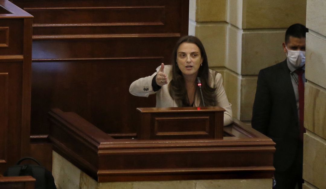 Vía tutela, los promotores de la moción de censura en contra de la exministra de las TIC, Karen Abudinen, buscan que se repita la votación en la Cámara de Representantes Vía tutela, los promotores de la moción de censura en contra de la exministra de las TIC, Karen Abudinen, buscan que se repita la votación en la Cámara de Representantes