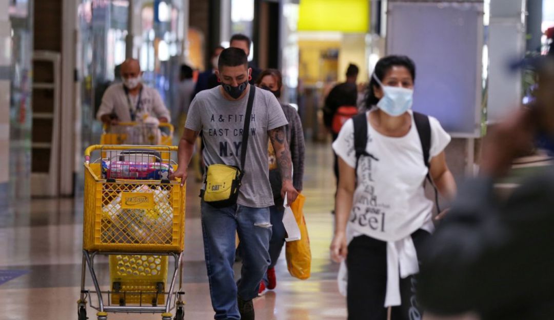 Comercio en Santander se alista de los tres días sin IVA Comercio en Santander se alista de los tres días sin IVA