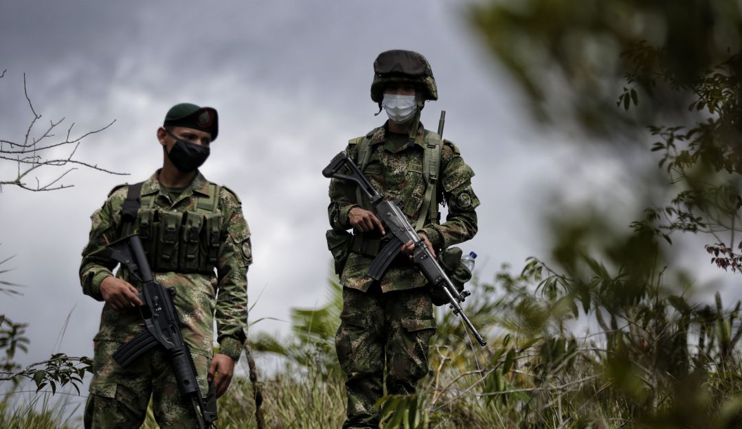 Ejército Nacional realiza operativos en zona rural de Tuluá Ejército Nacional realiza operativos en zona rural de Tuluá