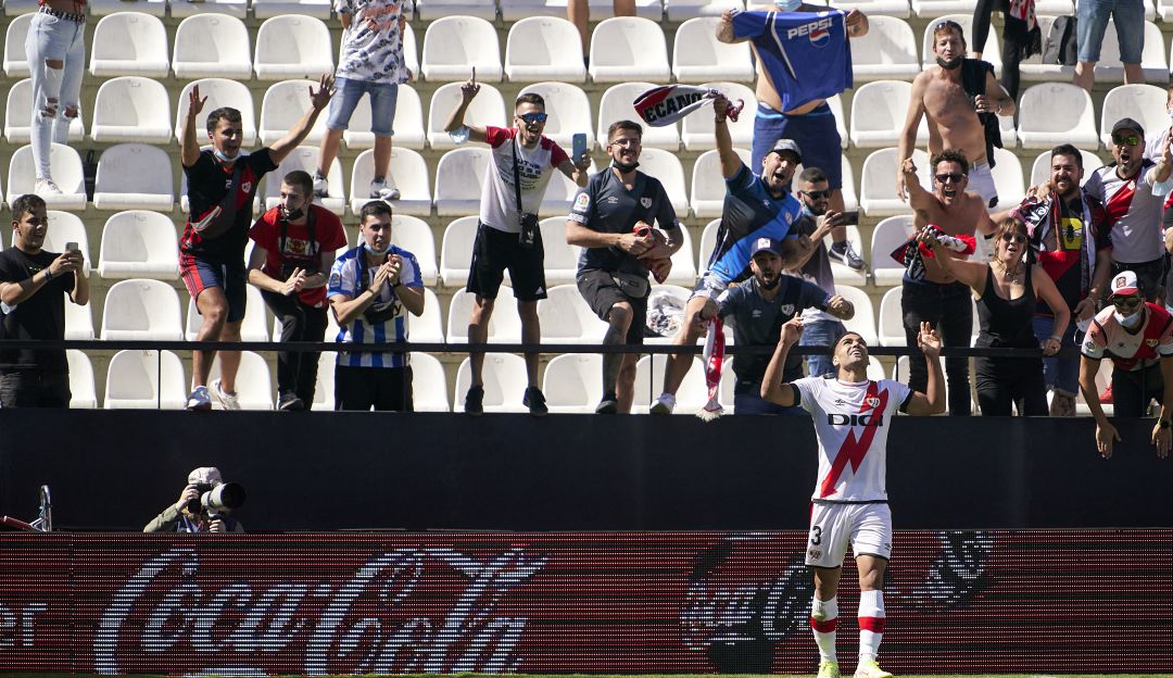 Falcao García celebrando su gol con Rayo Vallecano ante el Getafe Falcao García celebrando su gol con Rayo Vallecano ante el Getafe