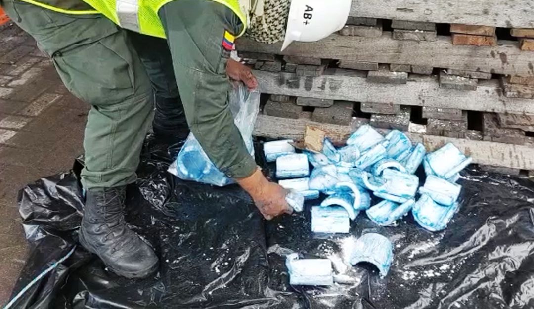 Incautaron 306 kilos de clorhidrato de cocaína en el puerto de Cartagena Incautaron 306 kilos de clorhidrato de cocaína en el puerto de Cartagena