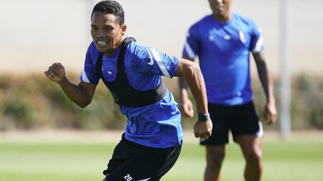 Carlos Bacca por una deuda pendiente, marcar en el Camp Nou