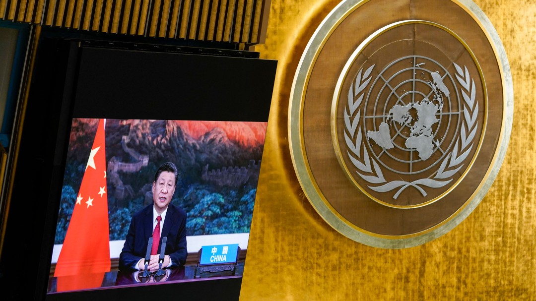 China pide mayor cooperación mundial y menos intervenciones militares