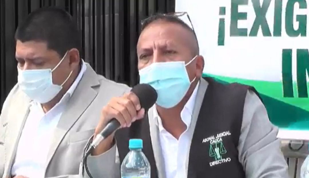 Trabajadores alzaron su voz de protesta Trabajadores alzaron su voz de protesta