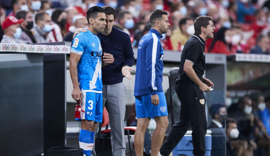 Falcao García y Andoni Iraola con el Rayo Vallecano ante el Athletic Bilbao en 2021 Falcao García y Andoni Iraola con el Rayo Vallecano ante el Athletic Bilbao en 2021