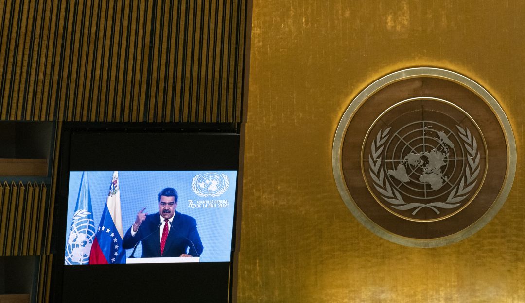 El presidente venezolano aseguró que el mundo debe evolucionar “para acabar la pretensión de algunos de erigirse en policías de todos los pueblos”. El presidente venezolano aseguró que el mundo debe evolucionar “para acabar la pretensión de algunos de erigirse en policías de todos los pueblos”.