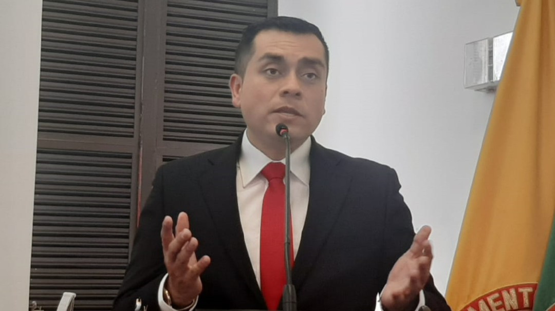 Danilo Eduardo Fernández Becerra se posesionó como concejal de Manizales