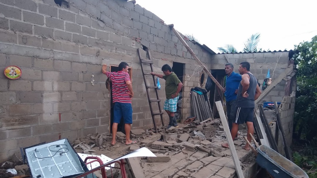 80 viviendas resultaron afectadas por fuertes brisas en Juan de Acosta