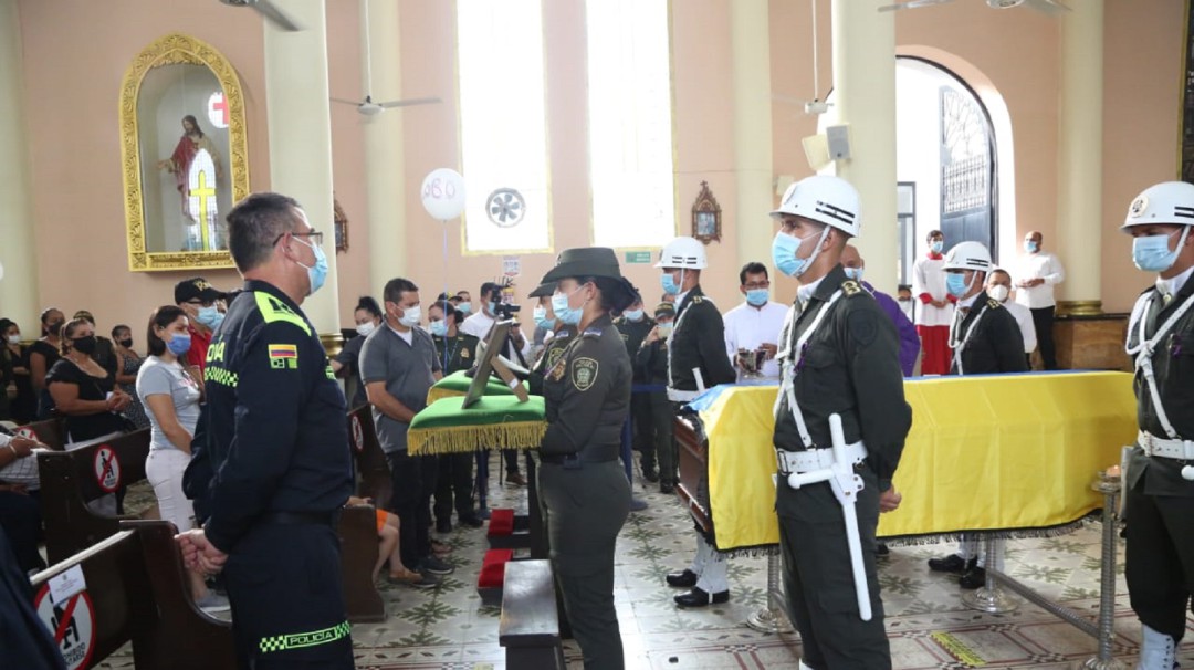 En Melgar se cumplieron las exequias de integrante de la Policía Nacional