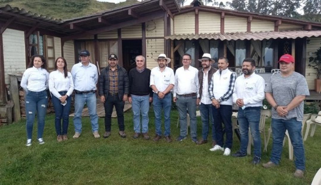 Proyecto ambiental entre la Alcaldía de Villamaría y la U de Caldas. Proyecto ambiental entre la Alcaldía de Villamaría y la U de Caldas.