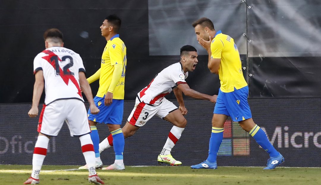Falcao García celebrando su gol con el Rayo Vallecano ante el Cádiz en 2021 Falcao García celebrando su gol con el Rayo Vallecano ante el Cádiz en 2021