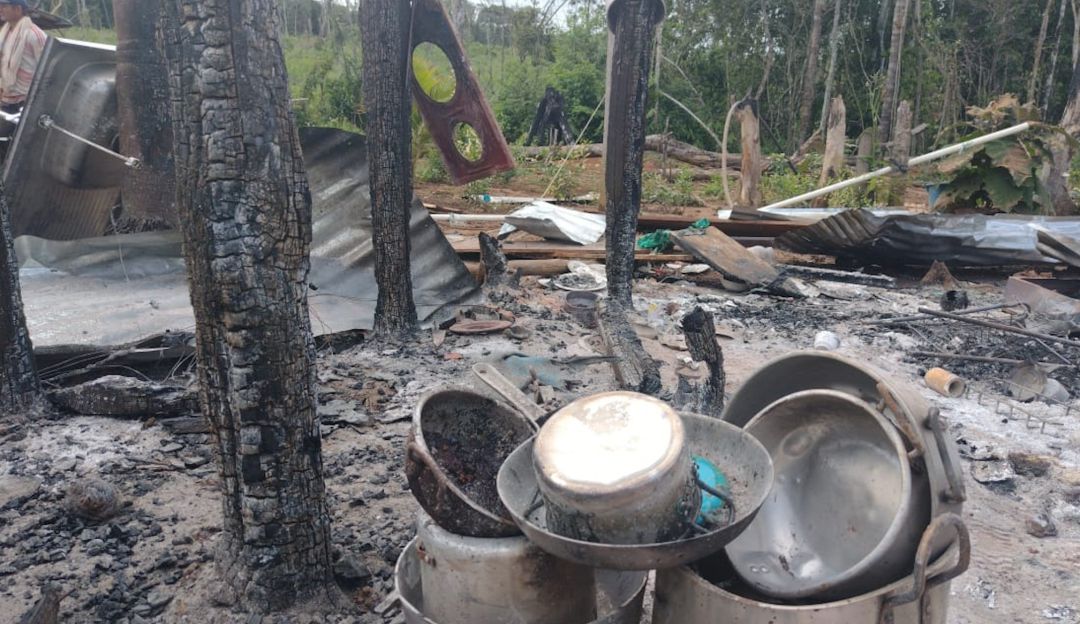Gobernador indígena denuncia que ejercito destruyó su casa en Llanos del Yari Gobernador indígena denuncia que ejercito destruyó su casa en Llanos del Yari