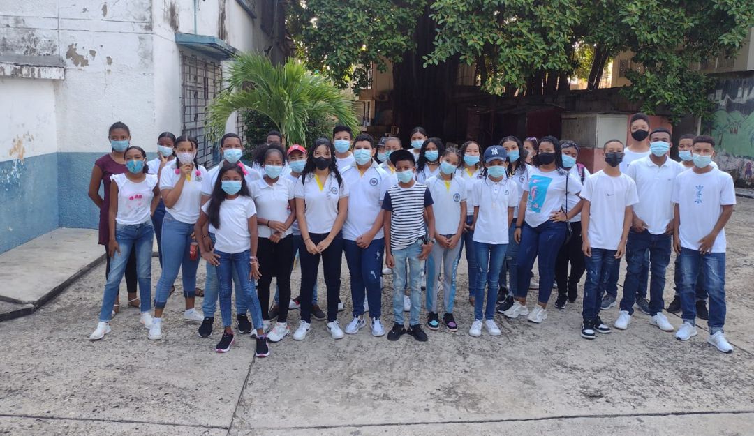 Los alumnos siguen en clases virtuales por problemas en la infraestructura del colegio Los alumnos siguen en clases virtuales por problemas en la infraestructura del colegio