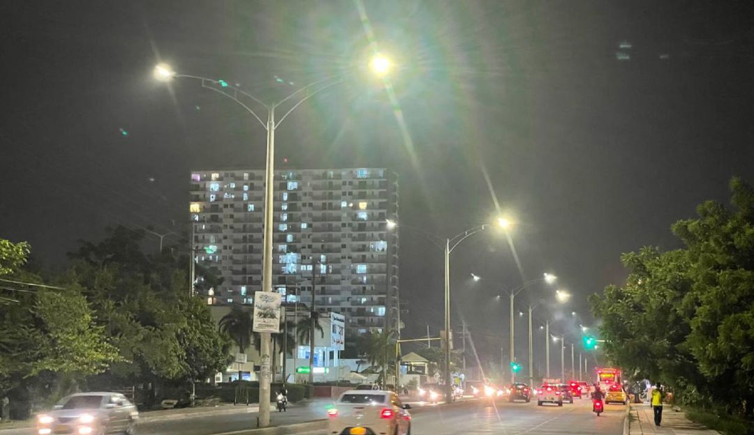 Desde febrero se han instalado 5.590 de tecnología led, a lo que se suman 24.088 redes modernizadas o expandidas Desde febrero se han instalado 5.590 de tecnología led, a lo que se suman 24.088 redes modernizadas o expandidas