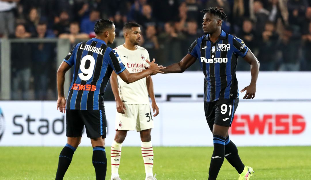 Atalanta 2 - 3 Milán en 2021 Atalanta 2 - 3 Milán en 2021