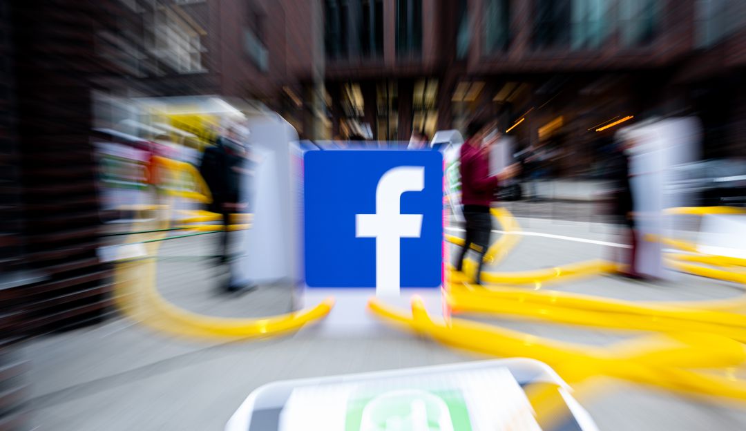 Facebook Facebook