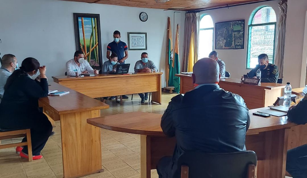 Buscan fortalecer la seguridad en La Merced Buscan fortalecer la seguridad en La Merced