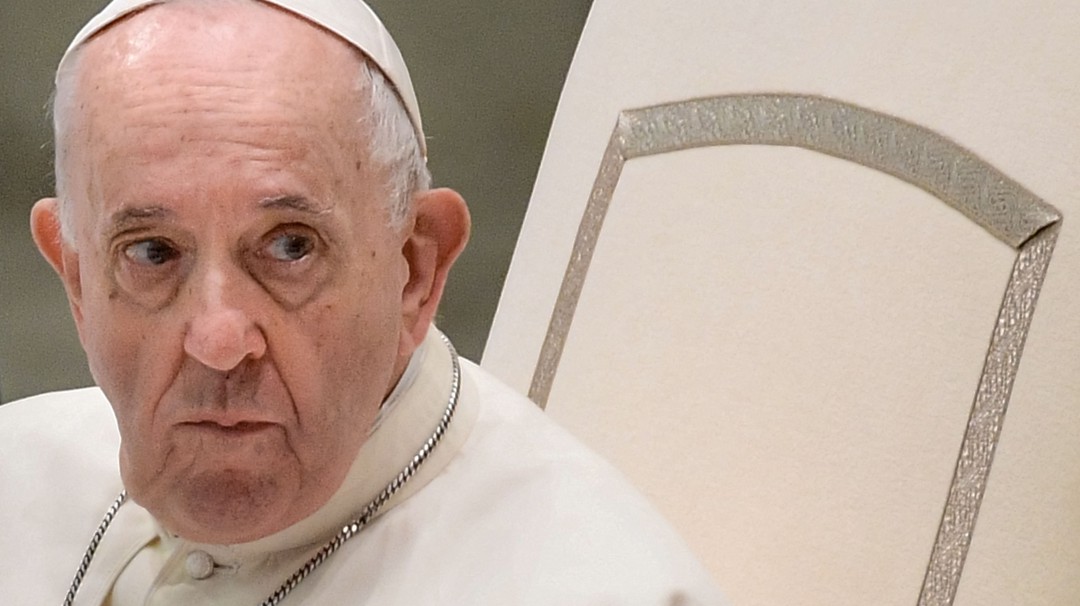 Papa expresa su "vergüenza" ante escándalo de abusos sexuales contra niños