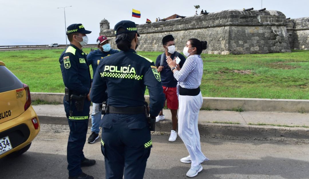 Policía Metropolitana mantiene controles en playas y sitios turísticos de la ciudad Policía Metropolitana mantiene controles en playas y sitios turísticos de la ciudad