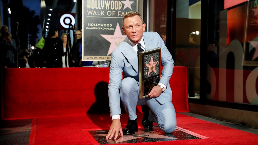 Daniel Craig se despide de James Bond con estrella en el Paseo de la Fama