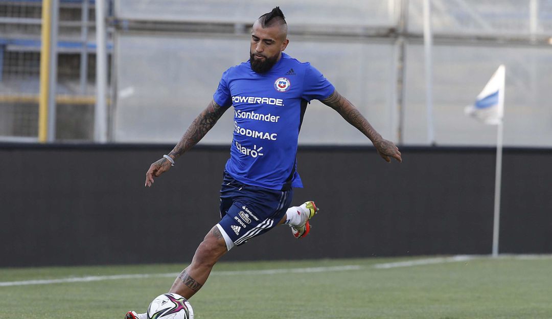 Arturo Vidal entrenando con la Selección de Chile en 2021 Arturo Vidal entrenando con la Selección de Chile en 2021