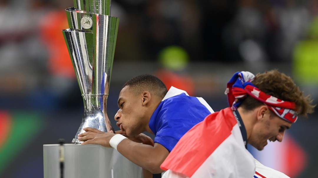 Mbappé, 22 años y una vitrina llena de títulos