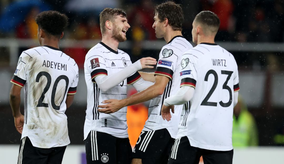 Los jugadores de Alemania festejan una de las dos anotaciones de Timo Werner. Los jugadores de Alemania festejan una de las dos anotaciones de Timo Werner.