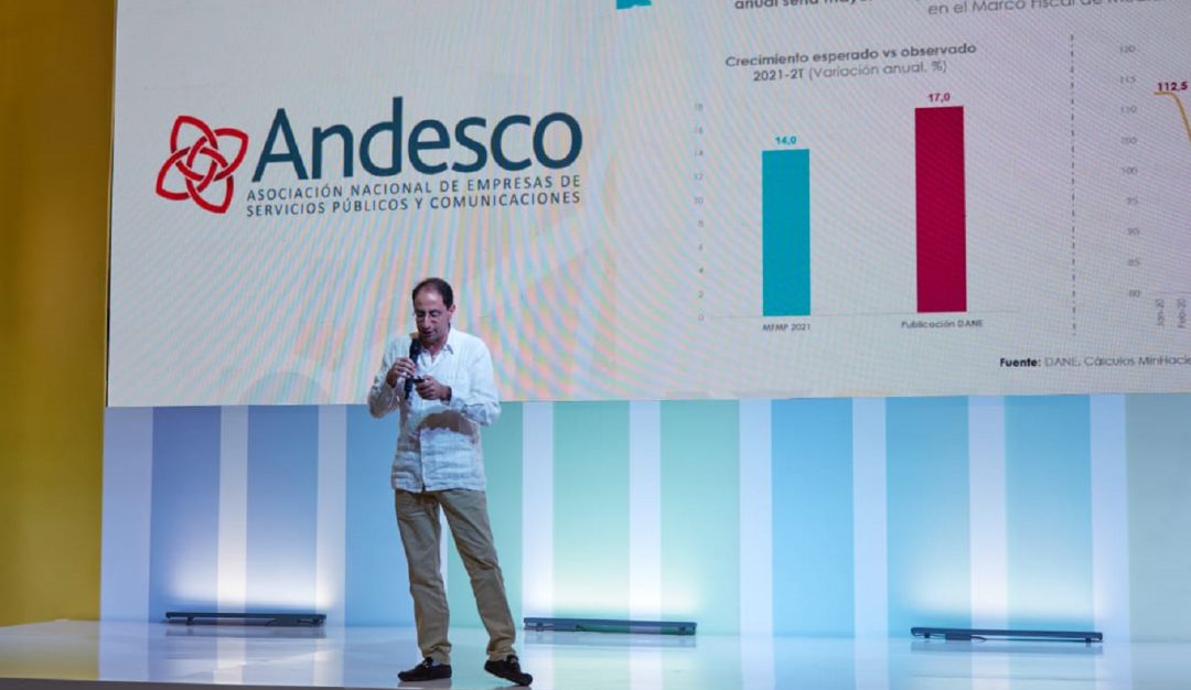 El jefe de la cartera José Manuel Restrepo, indicó que Colombia avanza en su proceso de recuperación y proyectó las cifras del FMI en un 7.5% El jefe de la cartera José Manuel Restrepo, indicó que Colombia avanza en su proceso de recuperación y proyectó las cifras del FMI en un 7.5%