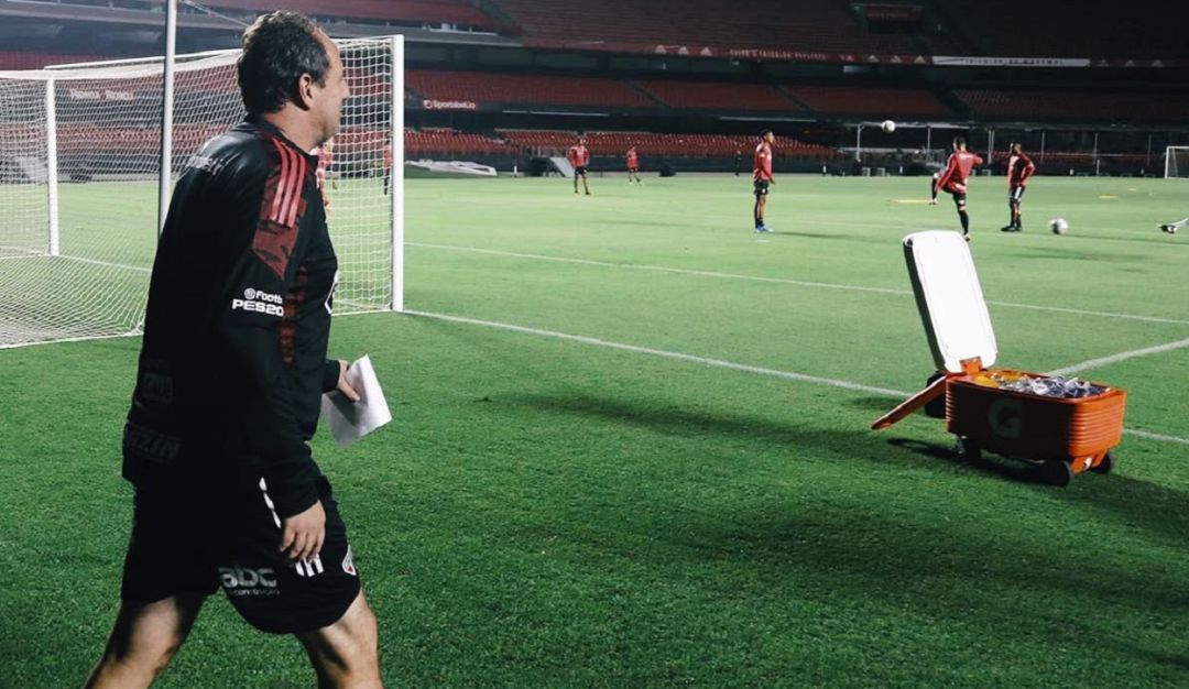 Rogerio Ceni en su primer día como nuevo DT de Sao Paulo. Rogerio Ceni en su primer día como nuevo DT de Sao Paulo.