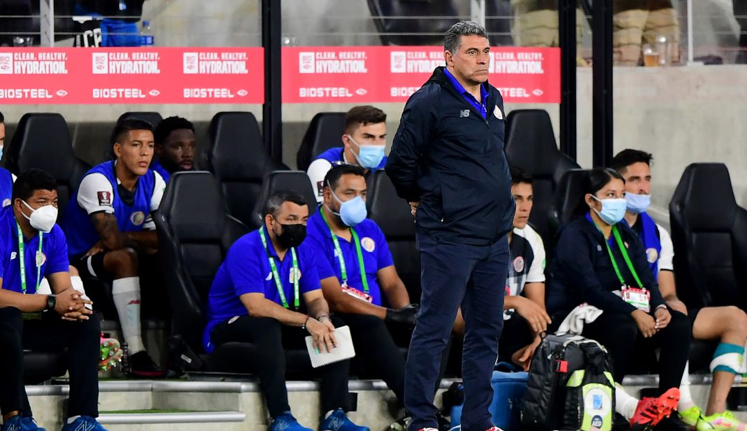 Luis Fernando Suárez, técnico colombiano y seleccionador de Costa Rica. Luis Fernando Suárez, técnico colombiano y seleccionador de Costa Rica.