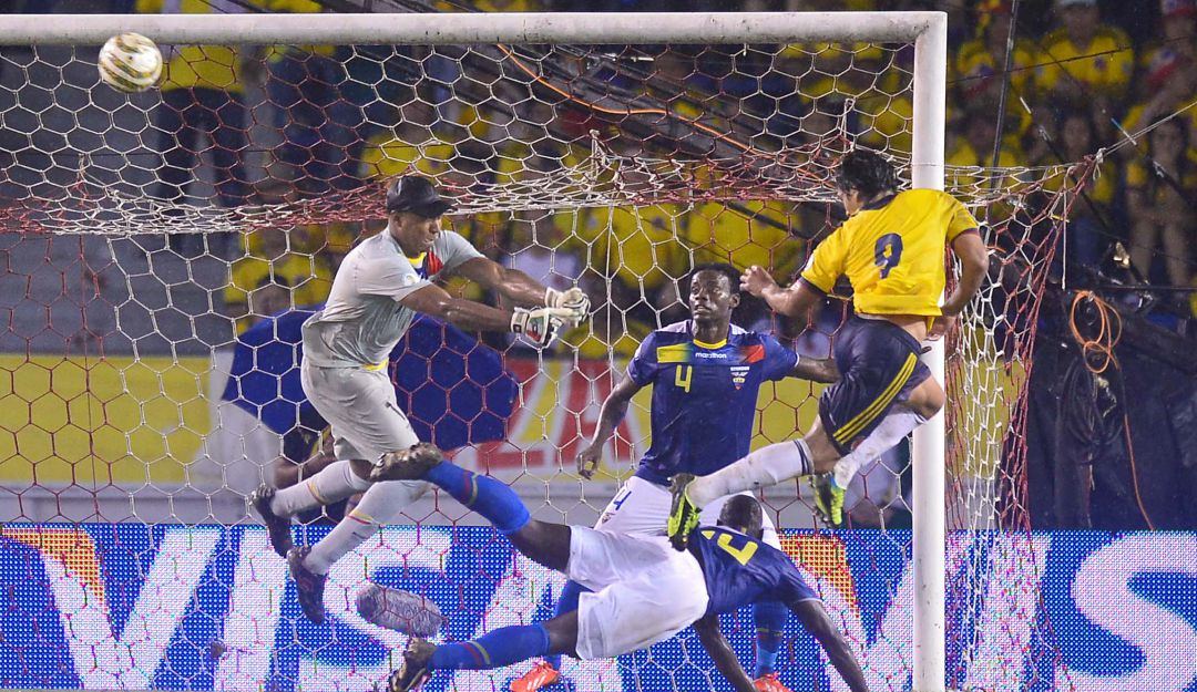 Falcao García en Colombia 1 - 0 Ecuador en 2013 Falcao García en Colombia 1 - 0 Ecuador en 2013