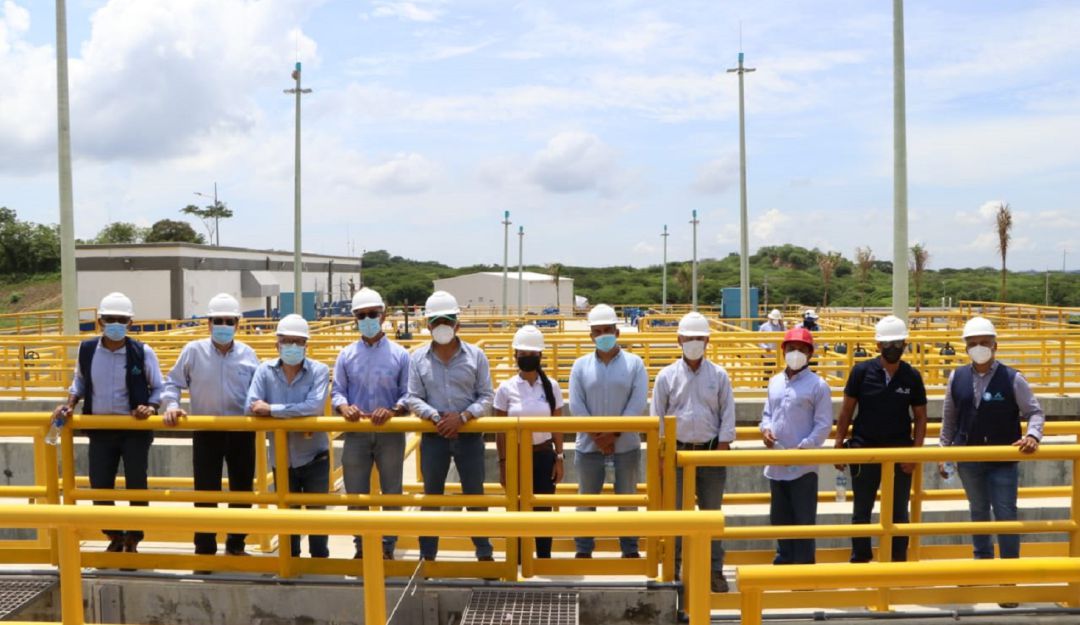 Los funcionarios realizaron un recorrido por el sistema lagunar, dos de las estaciones de bombeo de agua cruda y la nueva planta de potabilización Los funcionarios realizaron un recorrido por el sistema lagunar, dos de las estaciones de bombeo de agua cruda y la nueva planta de potabilización