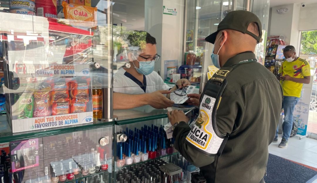 La actividad se viene desarrollando en el sector comercial del mercado de Bazurto La actividad se viene desarrollando en el sector comercial del mercado de Bazurto