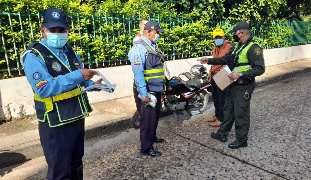 10 sanciones fueron por circular por zona prohibida con parrillero hombre. 10 sanciones fueron por circular por zona prohibida con parrillero hombre.