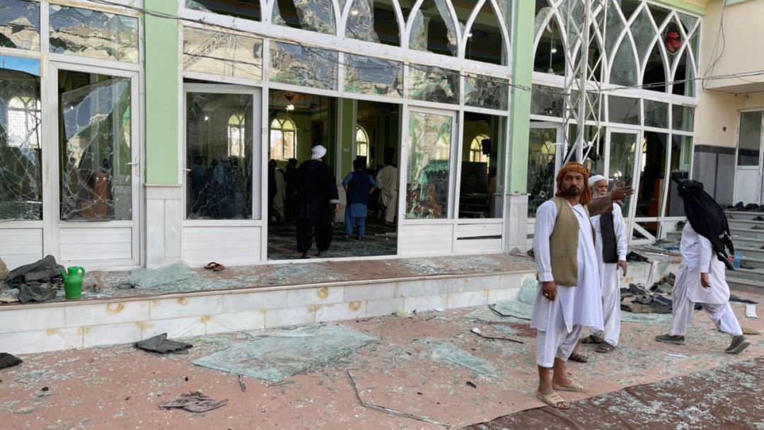 Explosión en mezquita en Afganistán deja 32 muertos y 50 heridos