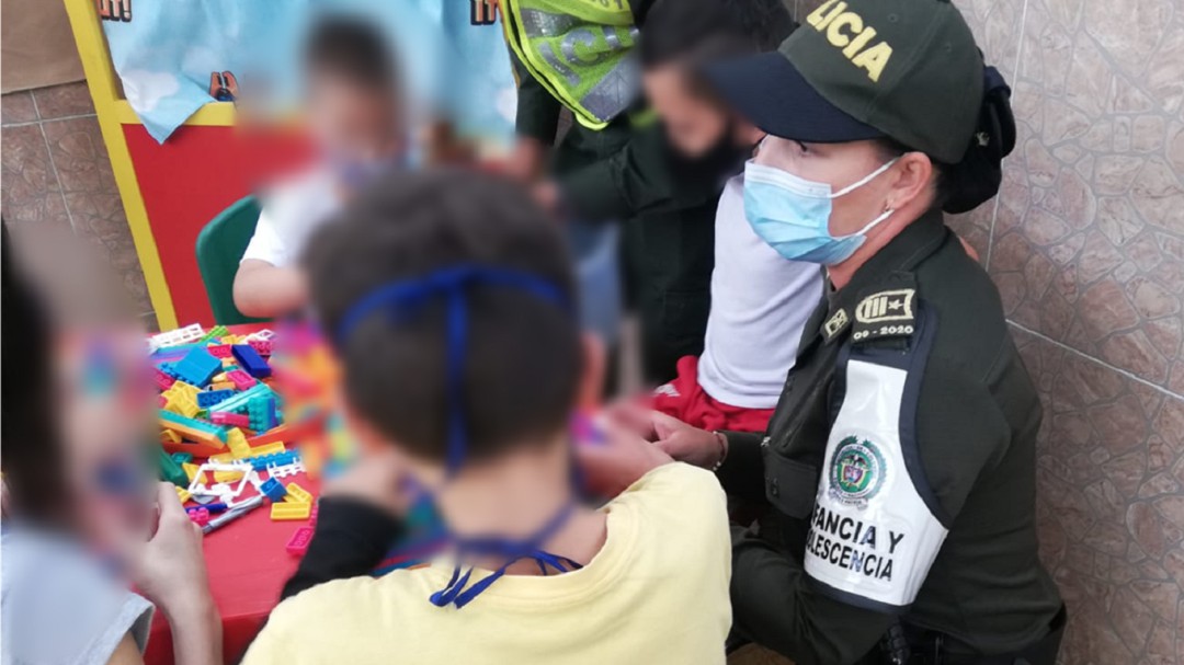 Rescatan a cuatro menores de edad en Manizales