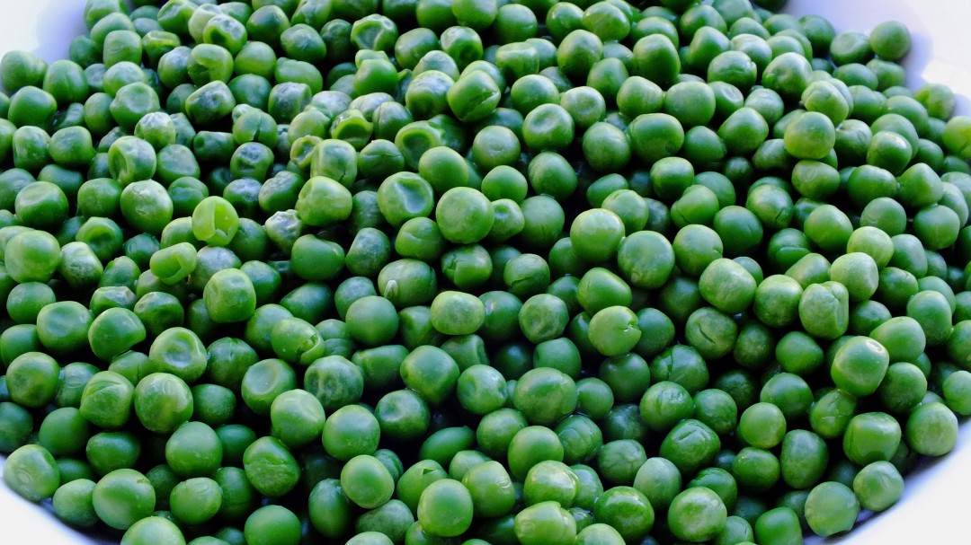 Se están desplomando los precios de las arvejas
