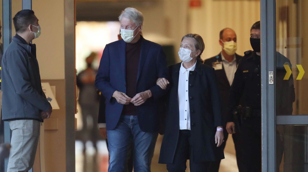 Bill Clinton recibe el alta hospitalaria tras recuperarse de su infección