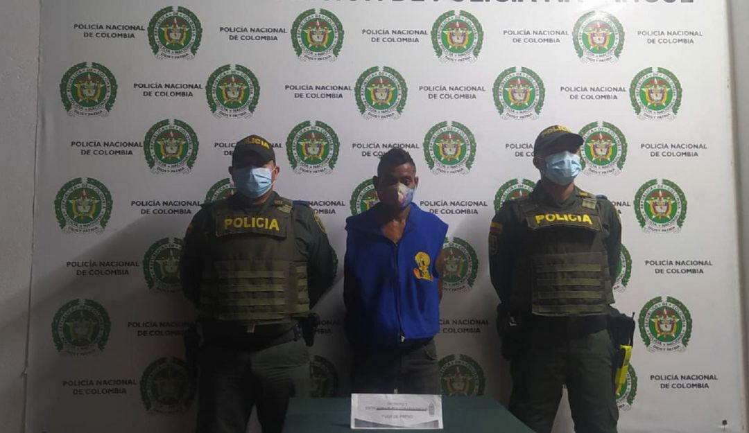 El sujeto fue sorprendido por la Policía en una de las calles de Magangué, Bolívar El sujeto fue sorprendido por la Policía en una de las calles de Magangué, Bolívar
