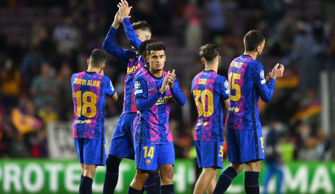 Los jugadores del Barcelona festejan el triunfo ante el Dinamo de Kiev. Los jugadores del Barcelona festejan el triunfo ante el Dinamo de Kiev.