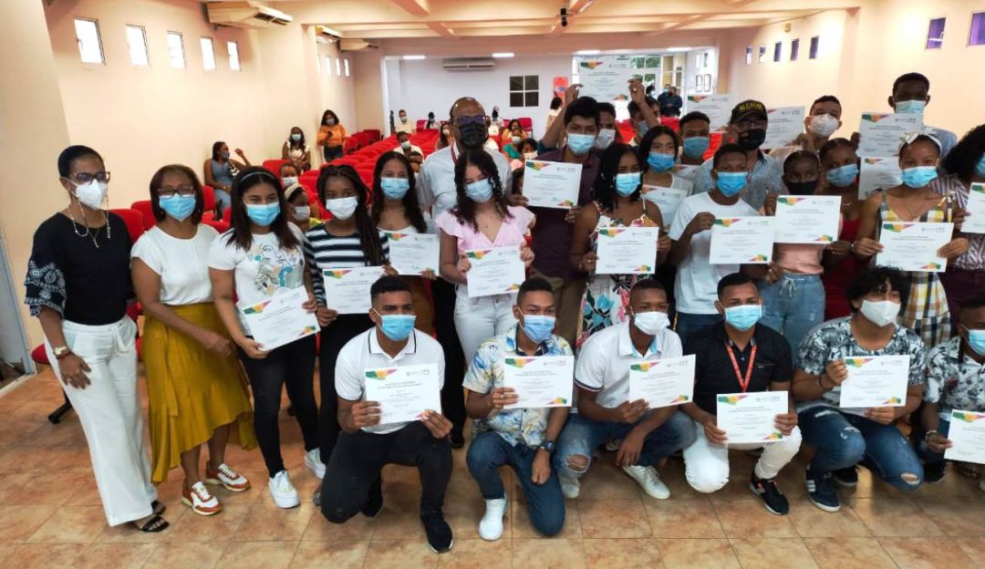 La lista de los nuevos ganadores de becas se puede consultar en la página web de la Secretaría de Educación Distrital La lista de los nuevos ganadores de becas se puede consultar en la página web de la Secretaría de Educación Distrital