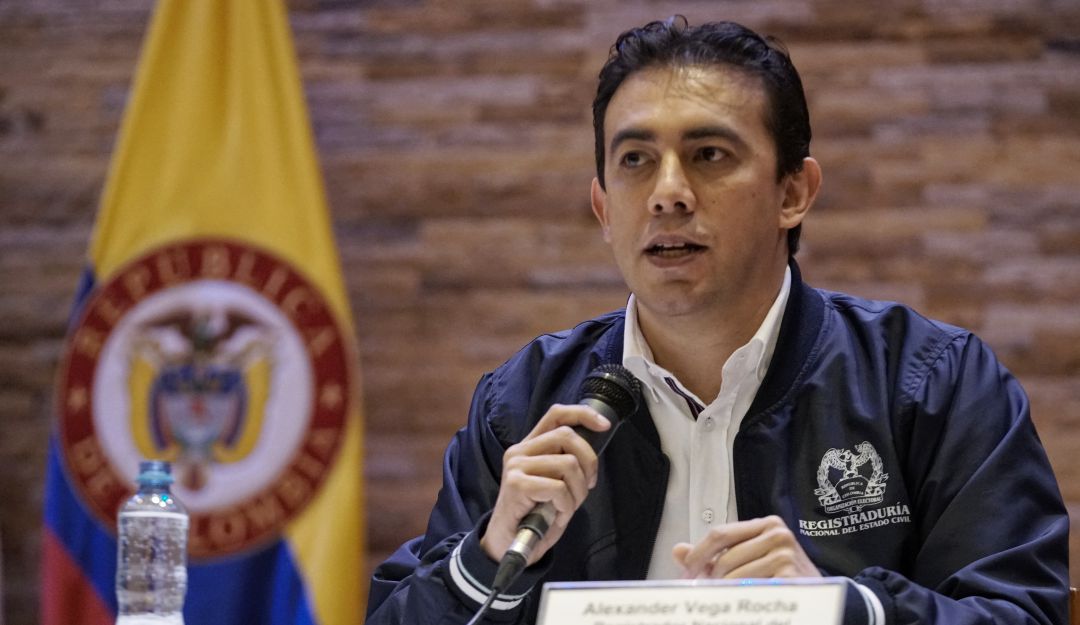 El Resgistrador hizo la denuncia durante la inauguración de tres registradurías auxiliares en Soacha El Resgistrador hizo la denuncia durante la inauguración de tres registradurías auxiliares en Soacha