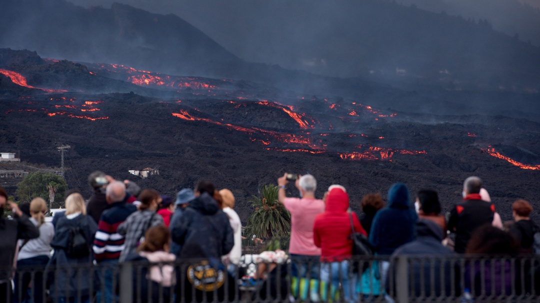 La reactivación volcánica de La Palma genera 184 terremotos en la isla