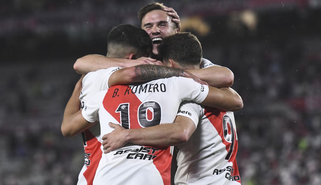 Agustín Palavecino festeja el tercer gol de River junto a Braian Romero y Julián Álvarez. Agustín Palavecino festeja el tercer gol de River junto a Braian Romero y Julián Álvarez.
