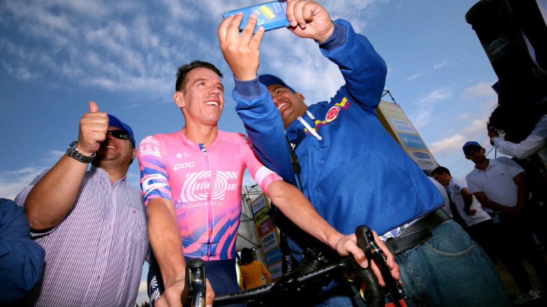 Urán sobre Armstrong: Con una bici asistida pueden superar a un profesional